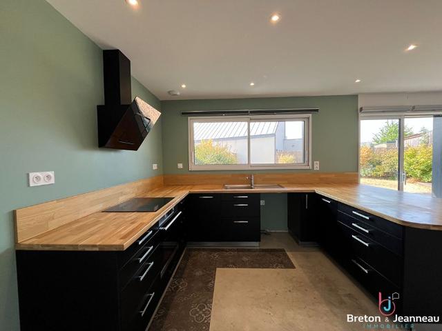 Location Maison 6 pièces 118m²
