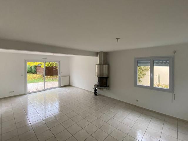 Location maison 6 pièces, 127.27m², Sarrigné