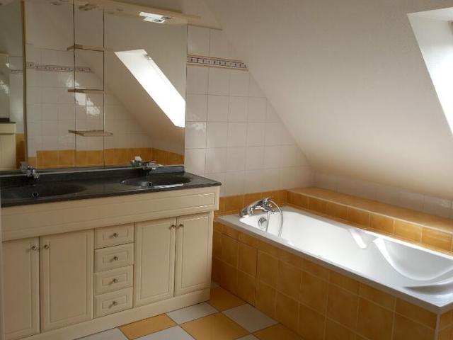 Location Maison 6 pièces 127m² ETRELLES 35370