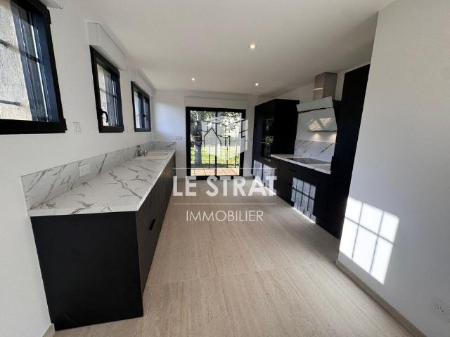 Location Maison 6 pièces 129m²