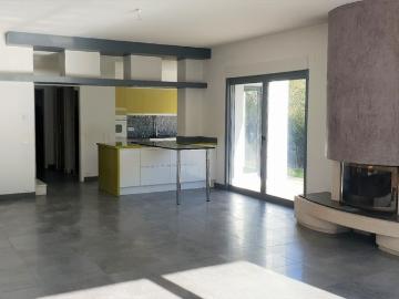 Location Maison 6 pièces 139m² TOURRETTE LEVENS 06690