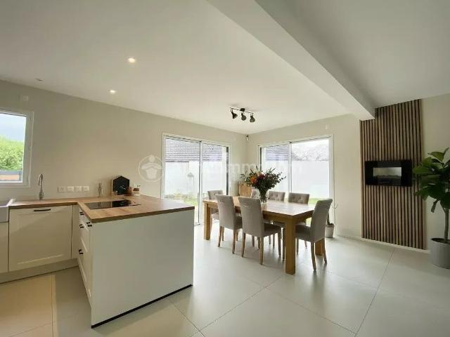 Louer maison de 6 pièces 133 m² 1 416 € à Joué Lès Tours 37300: une annonce Arthurimmo.com