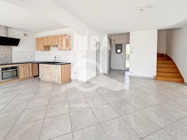 Location Maison 6 pièces 145 m2 Sautron