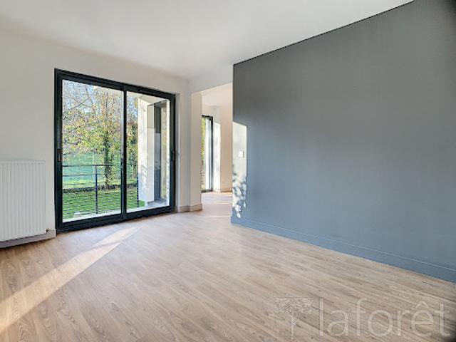Location Maison 6 pièces 145.83 m2 Sceaux