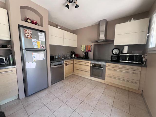 Location Maison 6 pièces 146 m2 Issirac