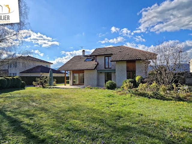 Location Maison 6 pièces 148 m2 Prévessin Moëns