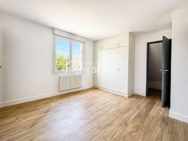 Location Maison 6 pièces 148m²
