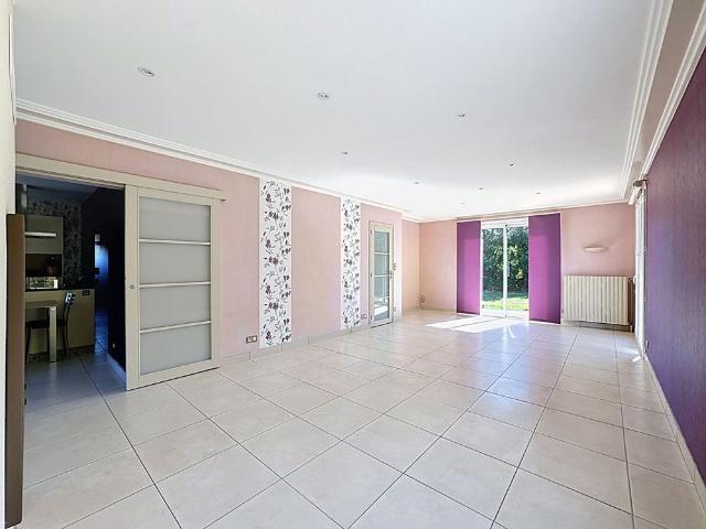 Location maison 6 pièces, 140.69m², Saint Pierre la Cour