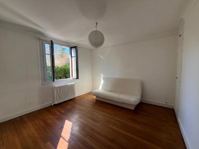 Location Maison 6 pièces 141m² BURES SUR YVETTE 91440
