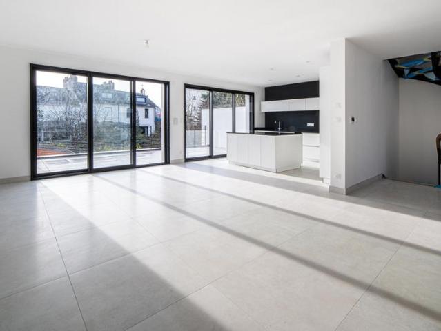 Location Maison 6 pièces 159m² NANTES 44000
