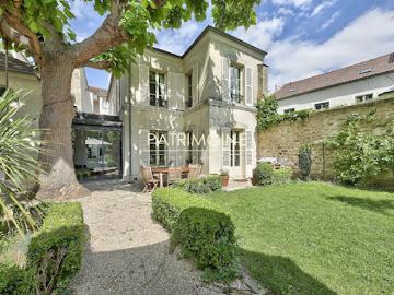 Location Maison 6 pièces 150 m2 Saint Germain en Laye