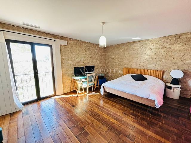 Location Maison 6 pièces 164m²