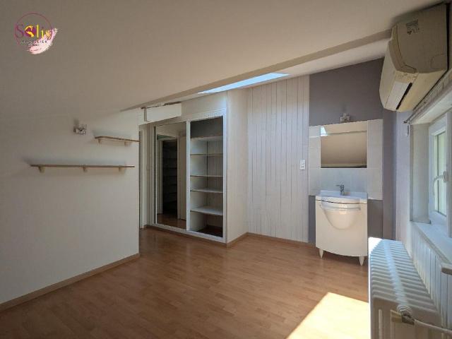 Location Maison 6 pièces 165m² COGNAC 16100