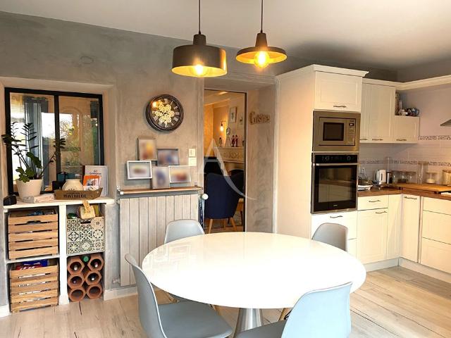 Location maison 6 pièces, 167.00m², Vairé