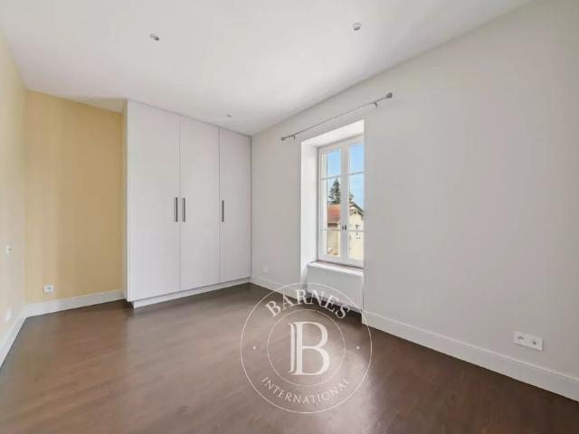 Location Maison 6 pièces 167m² CHAPONNAY 69970