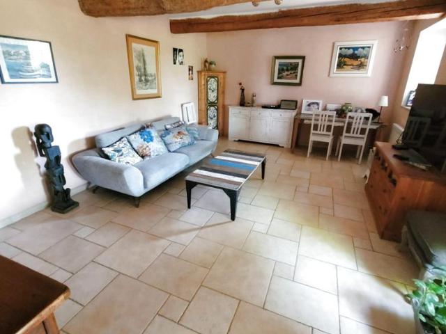 Location Maison 6 pièces 169m² CUERS 83390