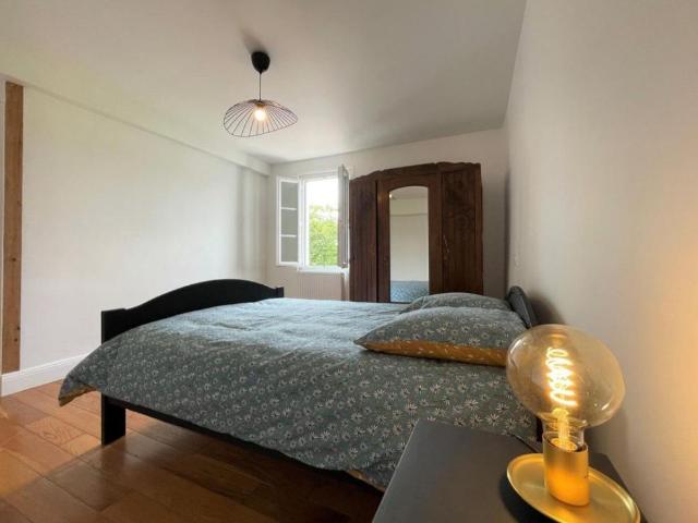 Location Maison 6 pièces 160m² ST JEAN LE VIEUX 64220