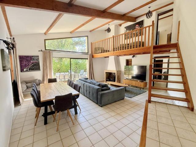 Location Maison 6 pièces 161m² CHAPONOST 69630