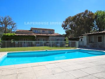 Location Maison 6 pièces 163.81 m2 Nice