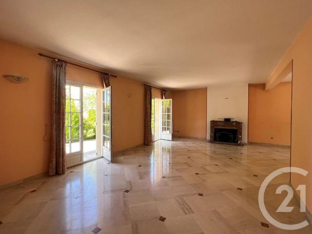 Location Maison 6 pièces 174m² BOIS LE ROI 77590
