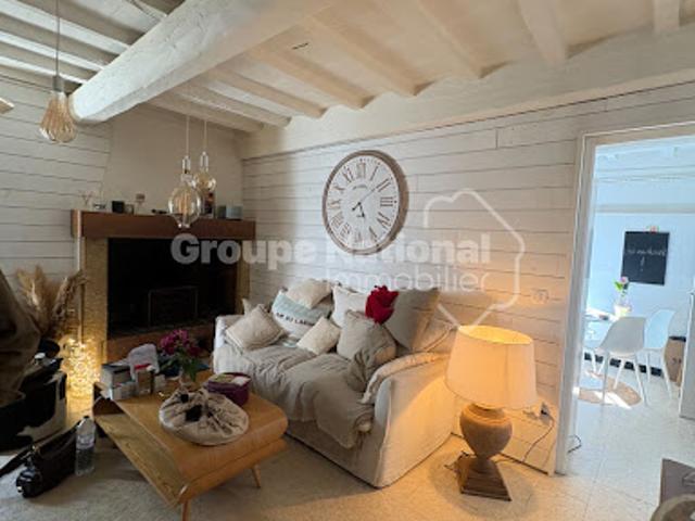 Location Maison 6 pièces 176 m2 Estézargues