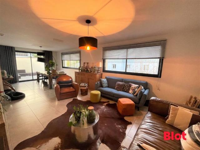 Location Maison 6 pièces 178m² RENNES 35000