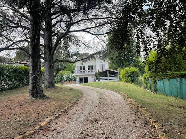 Location Maison 6 pièces 171 m2 Saint Didier au Mont d'Or