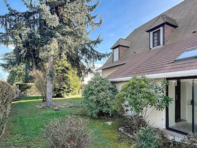 Location Maison 6 pièces 184.55 m2 Idron