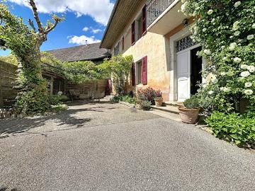 Location Maison 6 pièces 186 m2 Rumilly