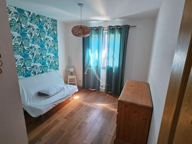 Location Maison 6 pièces 180m²