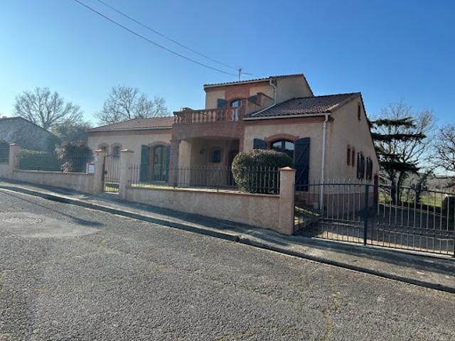 Location Maison 6 pièces 195 m2 Pin Balma