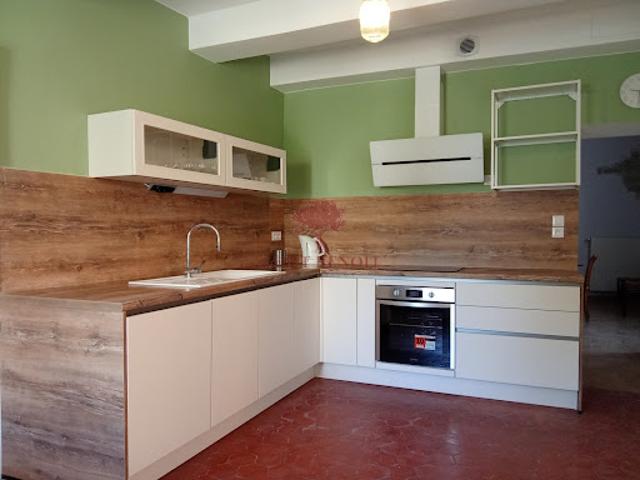 Location Maison 6 pièces 204.42 m2 Popian
