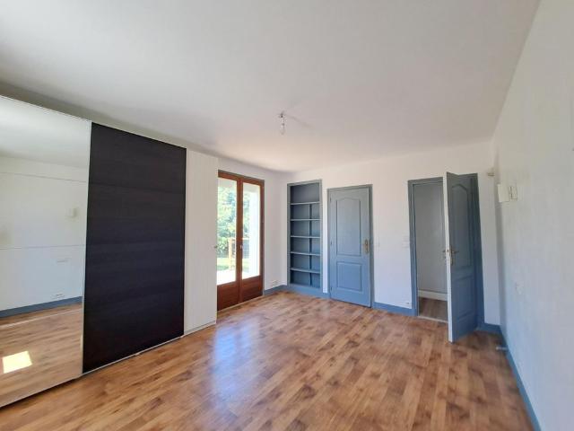 Location Maison 6 pièces 204m² TOURS 37100
