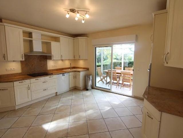 Location Maison 6 pièces 201.35 m2 Chaville