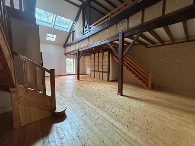 Location Maison 6 pièces 210.6 m2 Coulounieix Chamiers