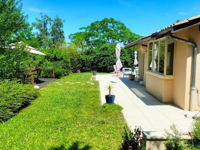 Location Maison 6 pièces 210 m2 Saint Genis Laval