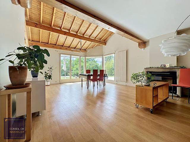 Location Maison 6 pièces 220 m2 Saint Genis Laval