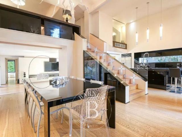 Location Maison 6 pièces 296m² ST DIDIER AU MONT D OR 69370