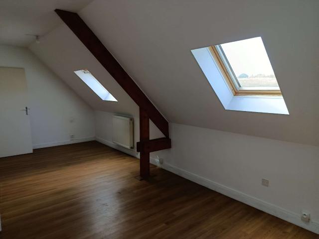 Location maison 6 pièces Changé 53