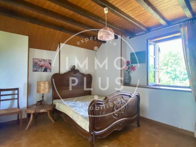 Location Maison 6 pièces + cuisine 279,05 m² 2