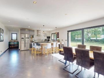Location Maison 6 pièces 260 m2 à Chevry Cossigny