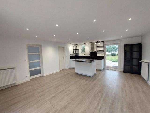 Location maison 6 pièces Écouflant 49