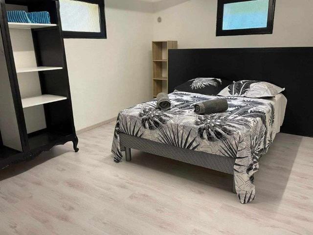 Location maison 6 pièces Laval Saint Roman 30