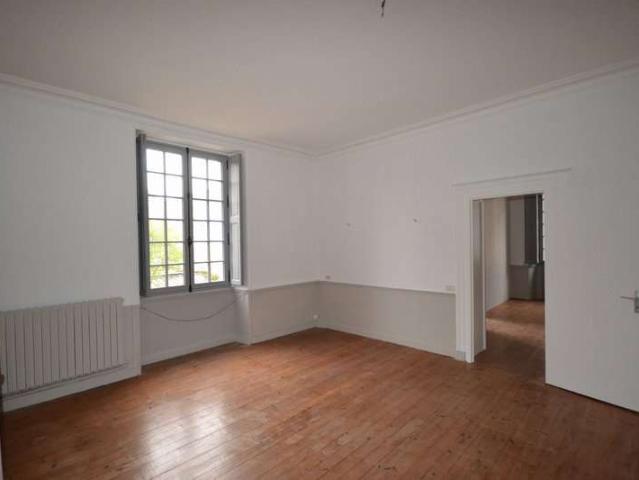 Location maison 6 pièces Nantes Centre Ville 44
