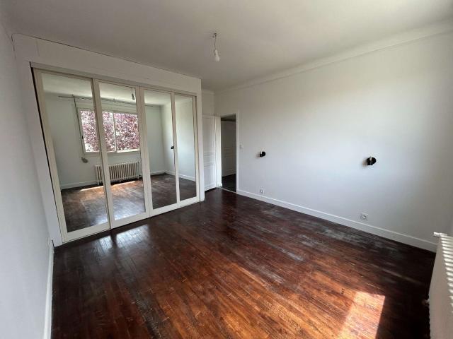 Location maison 6 pièces Sainte Gemmes sur Loire 49