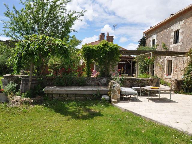 Location maison 6 pièces Rouans 44
