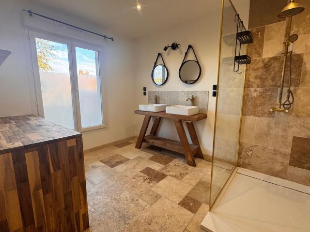 Location maison, 72 m² T 3 à Tricot, 865 €