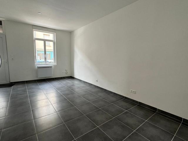 Location maison, 74 m² T 4 à Amiens, 1 150 €