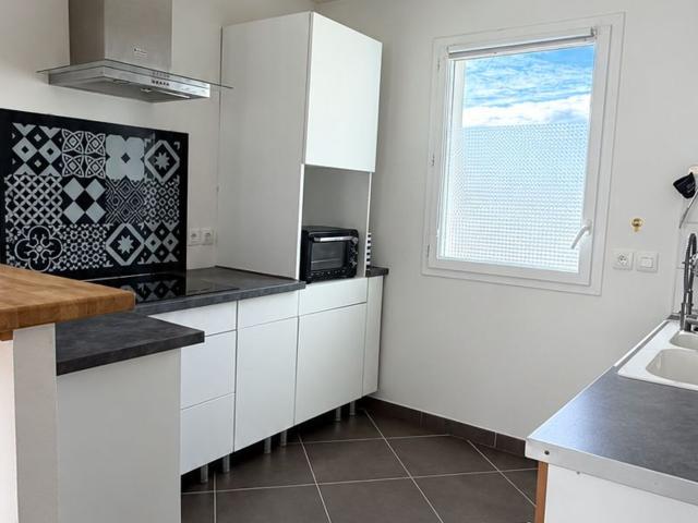 Location maison, 76.1 m² T 3 à Marsilly, 960 €