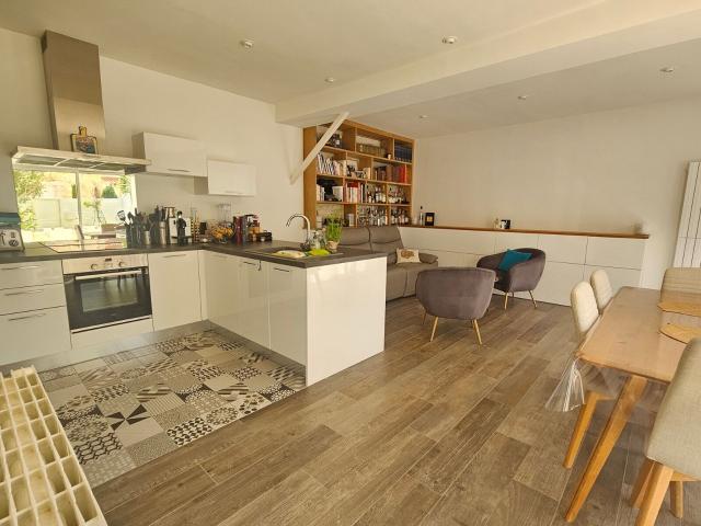Location maison, 78 m² T 4 à Royan, 1 500 €